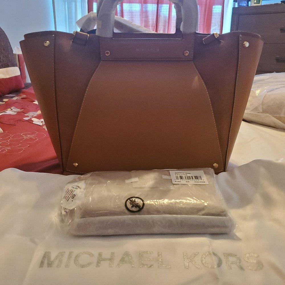 New With Tags Michael Kors Clara Purse and Fulton Wallet
